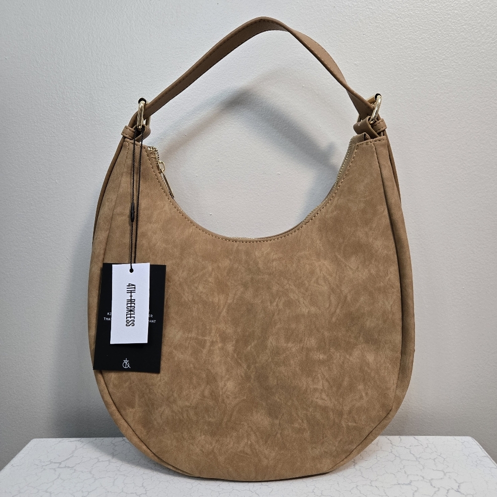 4th + Reckless Tan Faux Suede Crescent Bag ~ 🆕️ - Picture 3 of 9